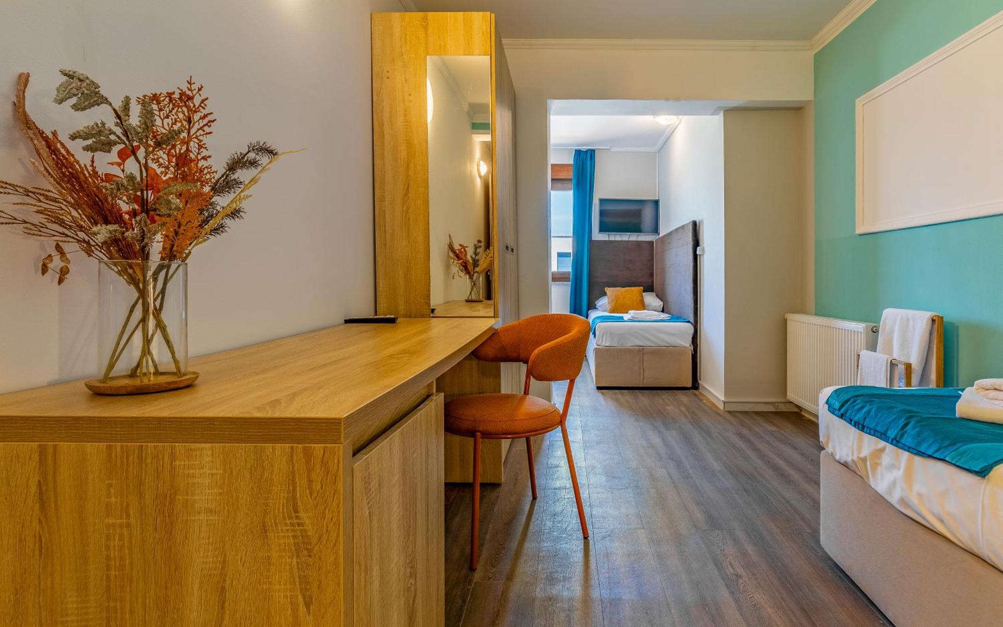 Hotel Koral 梅杜林 外观 照片